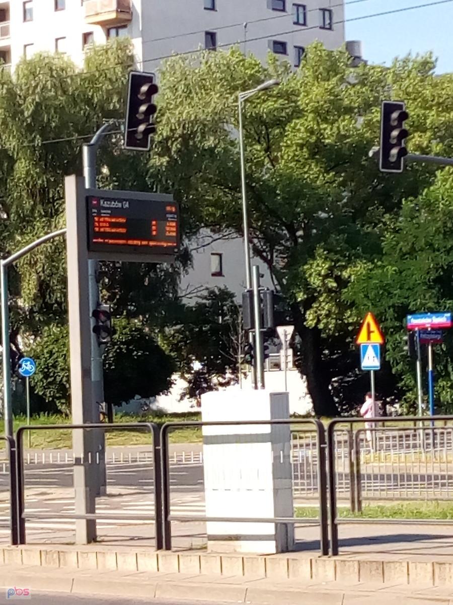 Tramwaje na Powstańców znów jeżdżą