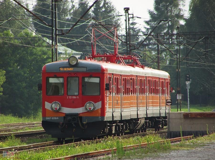 Pociąg do Przemyśla na stacji Żurawica