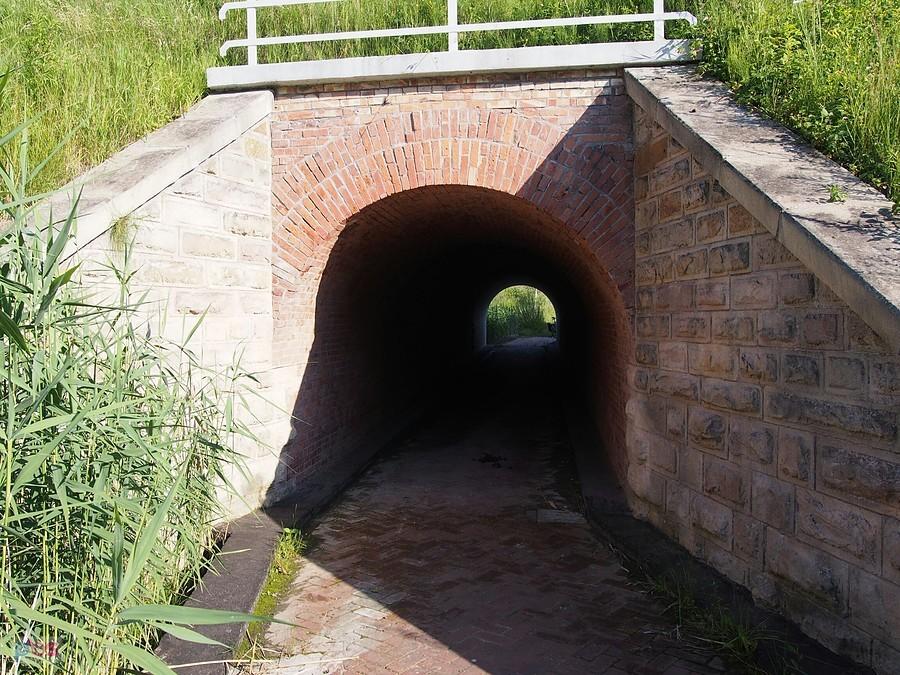 Tunelik pieszo-rowerowy