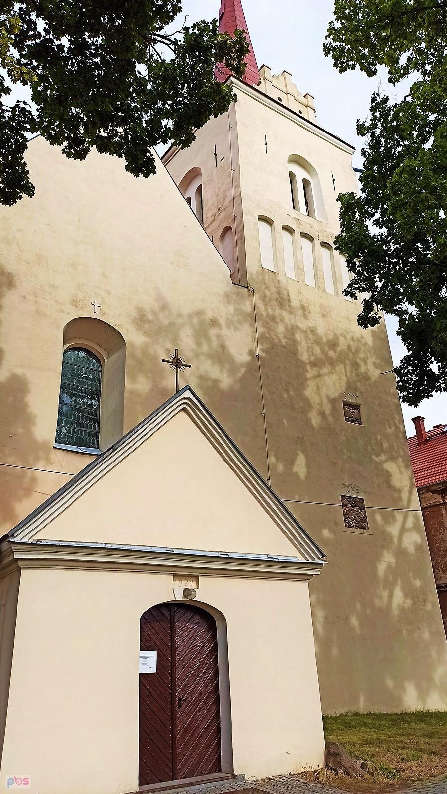 Kościół parafialny pod wezwaniem św. Marii Magdaleny, z XIV wieku w Nowym Miasteczku