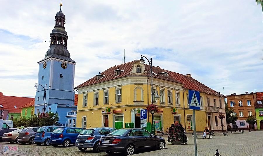 Rynek w Nowym Miasteczku. Ujęcie II