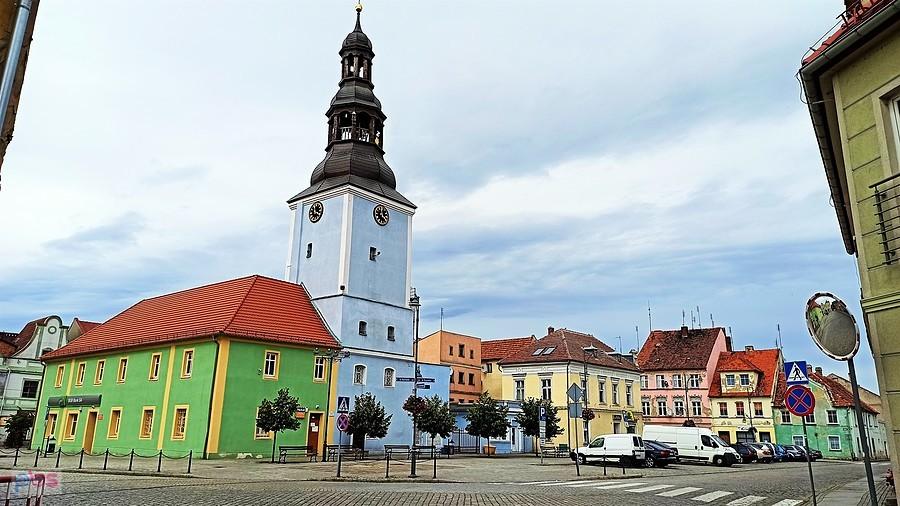 Rynek w Nowym Miasteczku. Ujęcie I