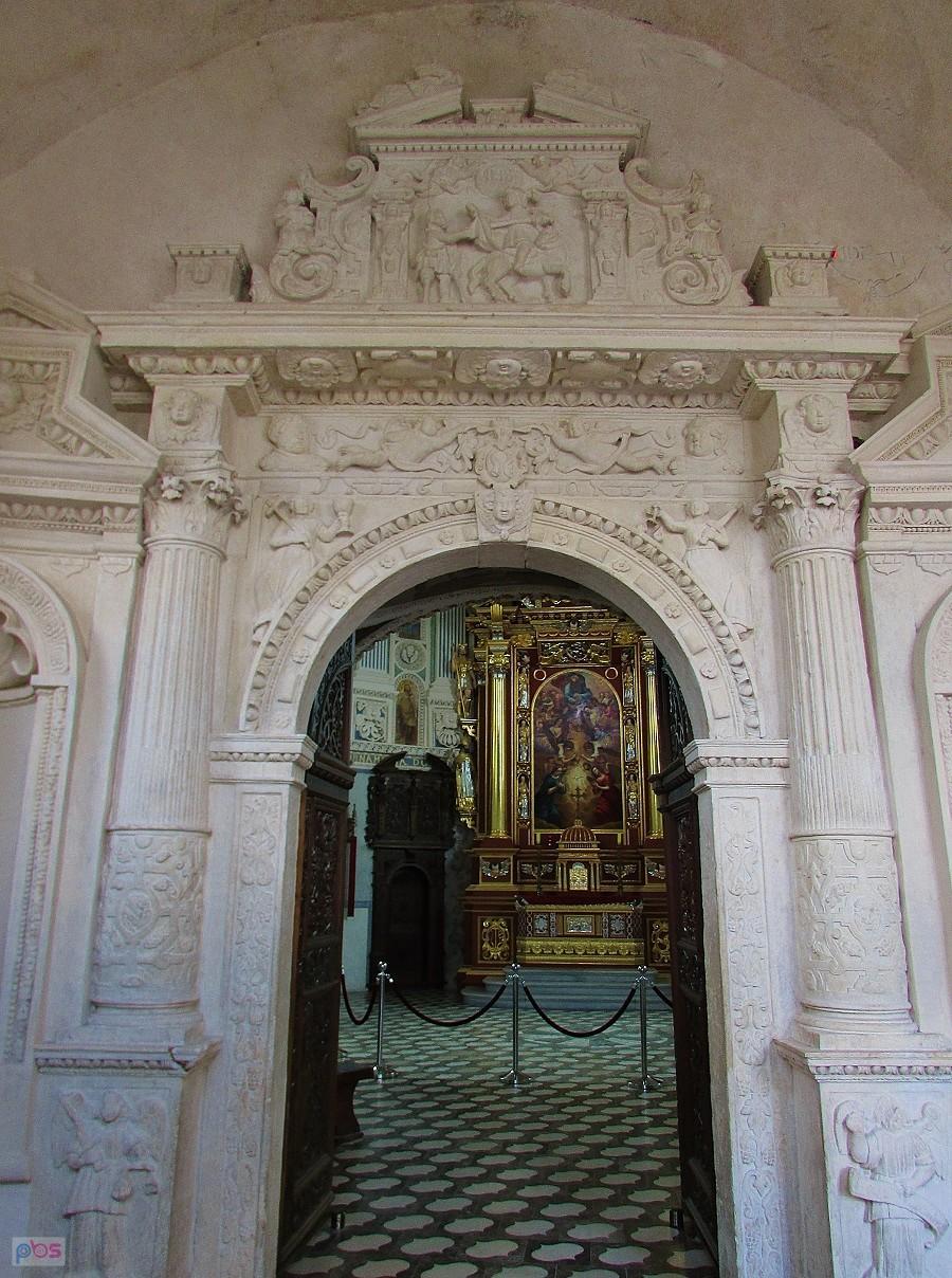 Portal kaplicy zamkowej