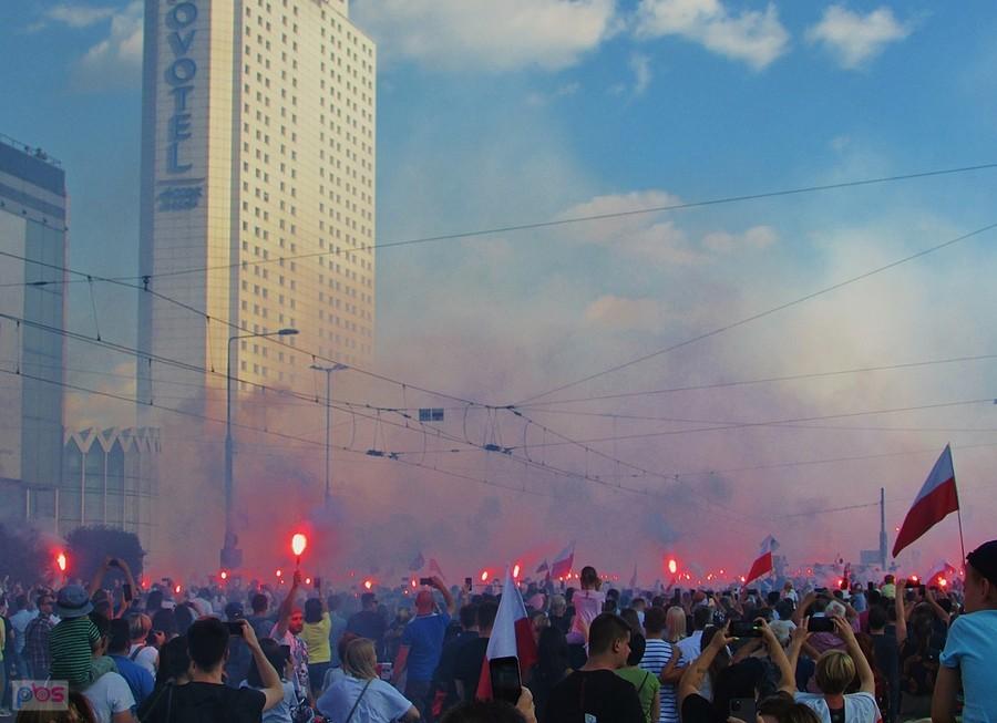 Cześć i chwała bohaterom
