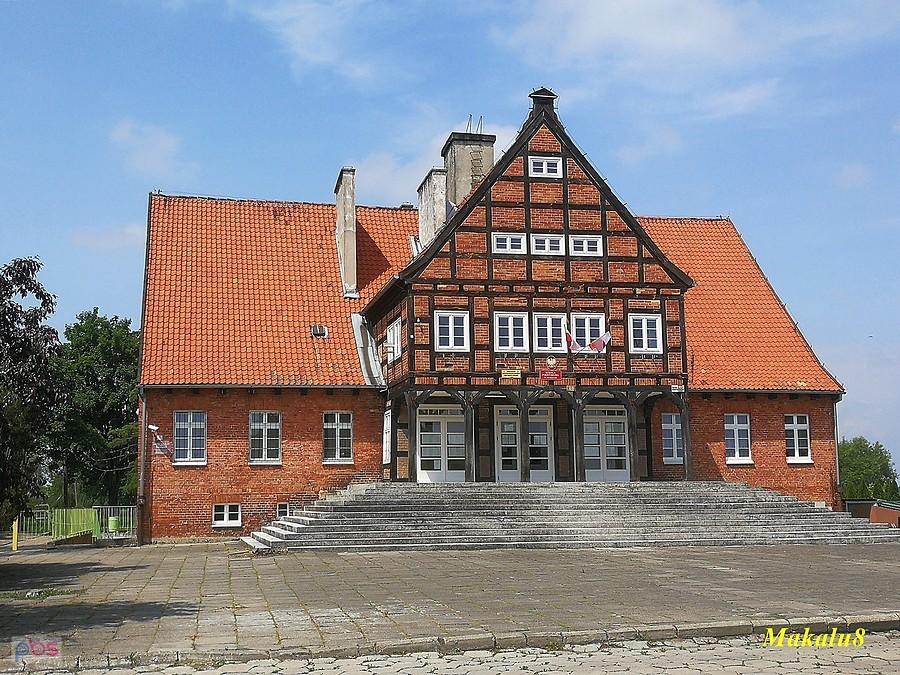 Zwierzno, szkoła