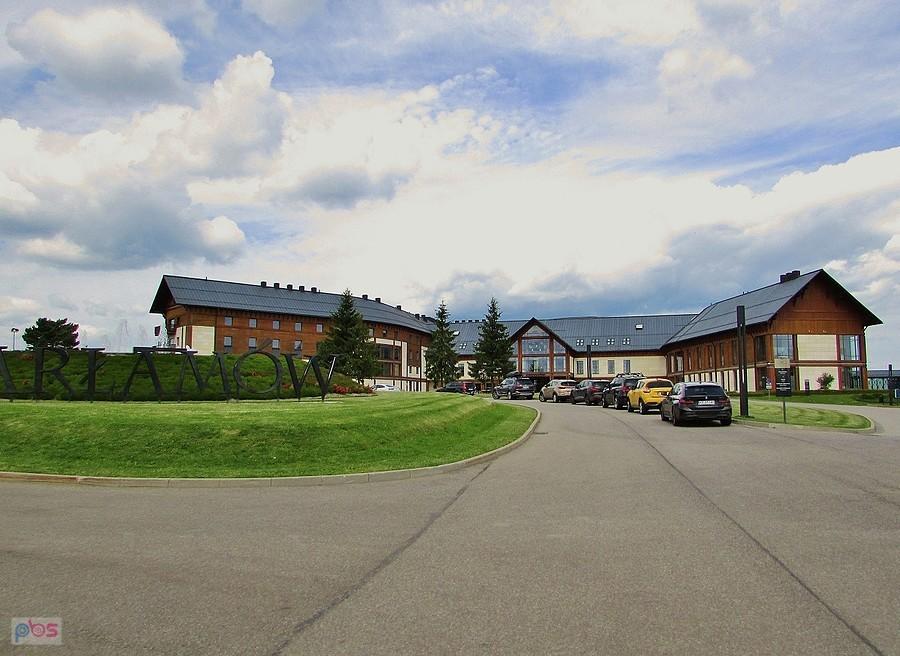 Pierwszy widok na kompleks hotelowy Arłamów