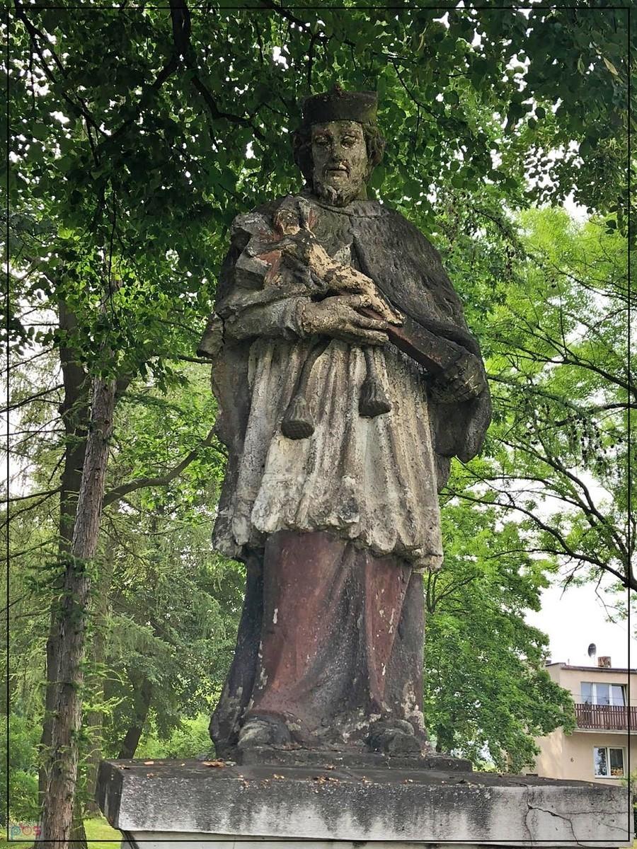 Św. Jan Nepomucen w Węgrach