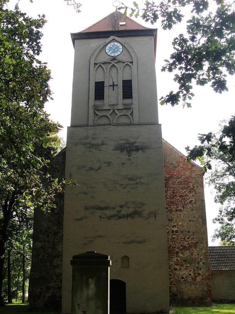Kościół z 1607 r. w Hohenwalde