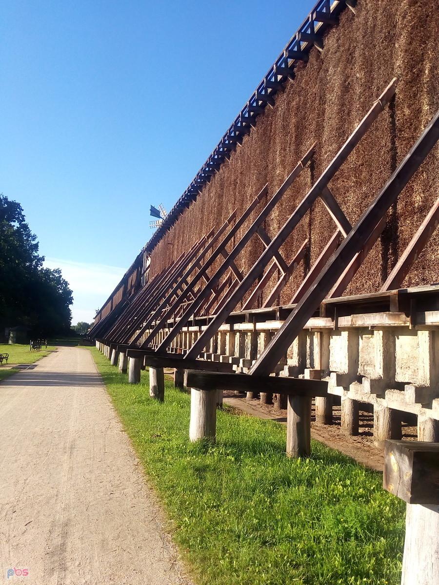 Przy tężniach