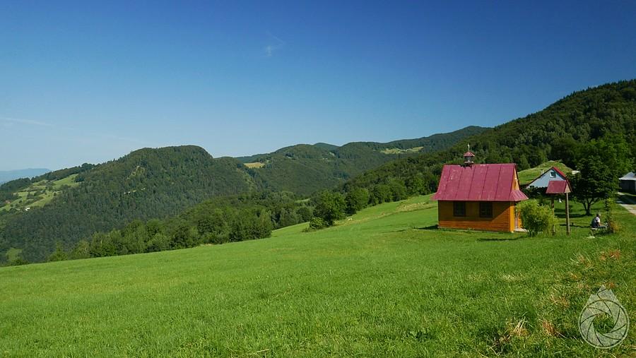 kapliczka na Jarzębakach
