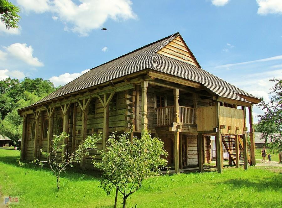 Skansen w Sanoku - replika połanieckiej synagogi