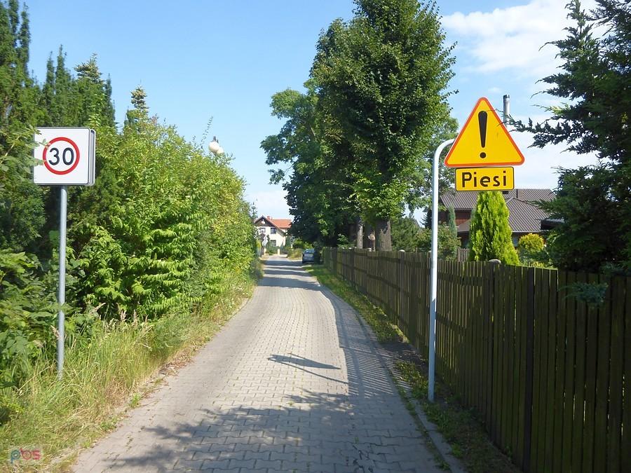 Wąski wjazd na Brejzy