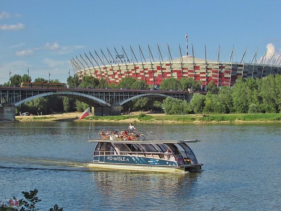 Statek spacerowy na Wiśle