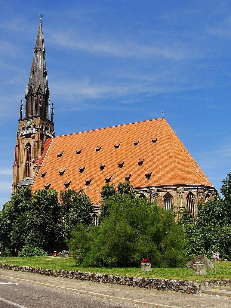 Kościół Najświętszej Marii Panny z połowy XV wieku w Chojnie