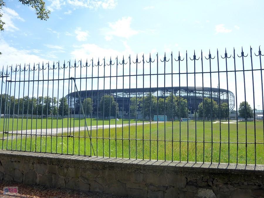 Widok na stadion z Chłopskiej