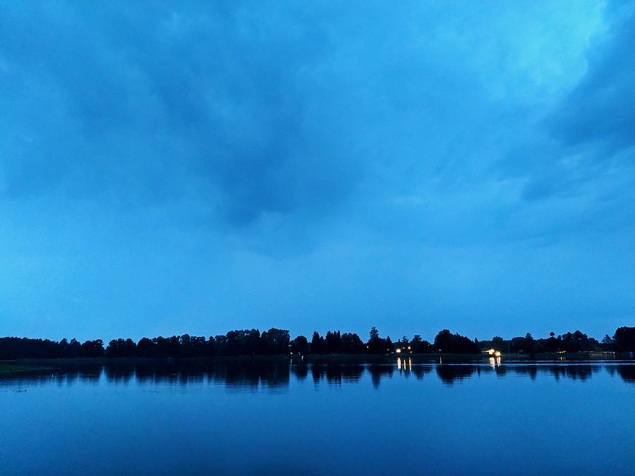 Wieczorne jezioro Tarnowskie Duże
