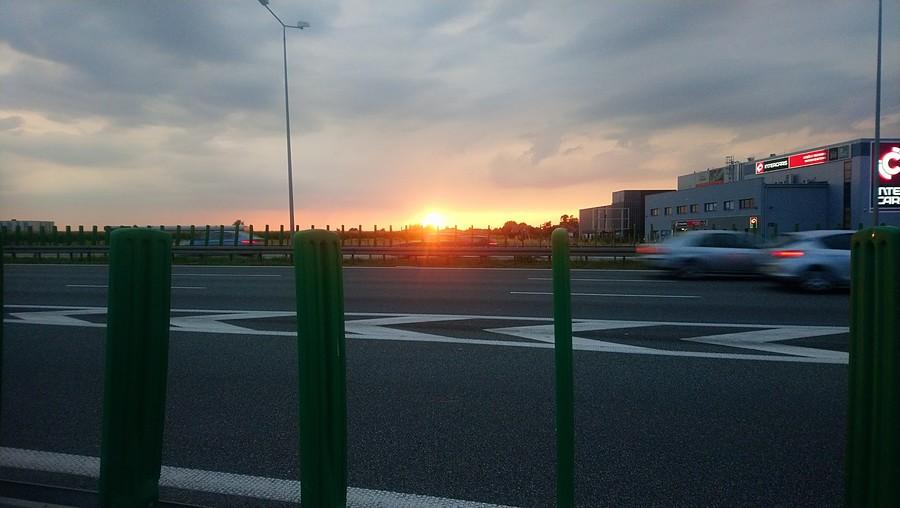 Zachód nad Autostradą S8