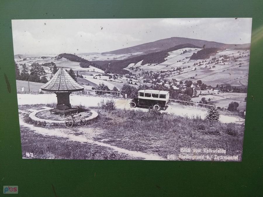 Serpentyny za Rejvizem na pocztowce sprzed ponad 100 lat. Dziś mamy więcej drzew, rowery stoją gdzie stały :-)