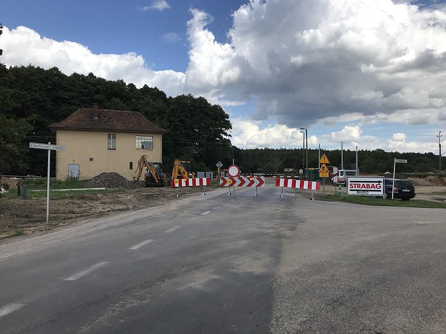remont przejazdu kolejowego w Drawskim Młynie / na szczęście pracownicy mnie przepuścili