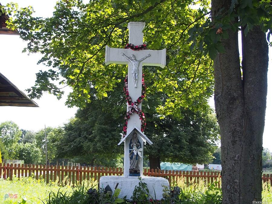 Krzyż bruśnieński w Mostach Małych