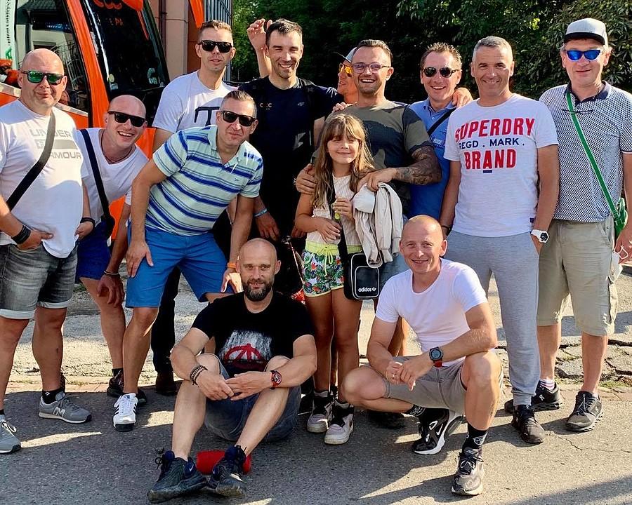 Częstochowska Ekipa dopingująca Kamila Gradka na MP w kolarstwie.