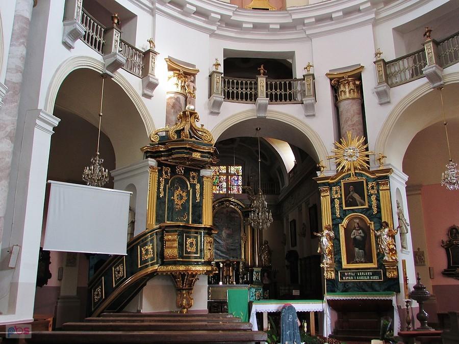 Klimontów - nawa główna kolegiaty