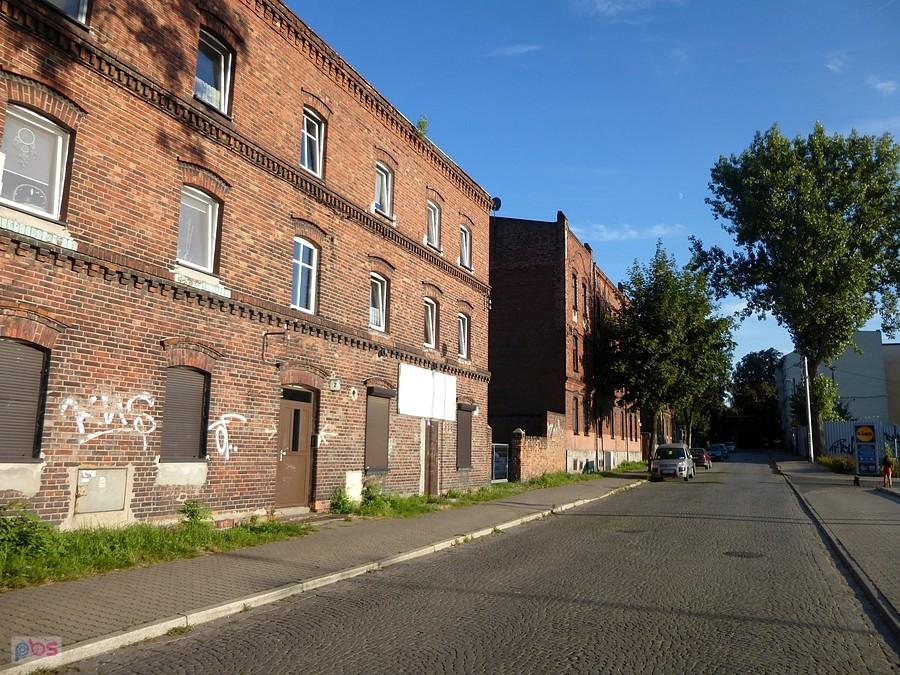 Stare kamienice przy Damrota