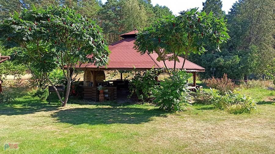 Wiata grillowa w Samotni. Pszczewski Park Krajobrazowy