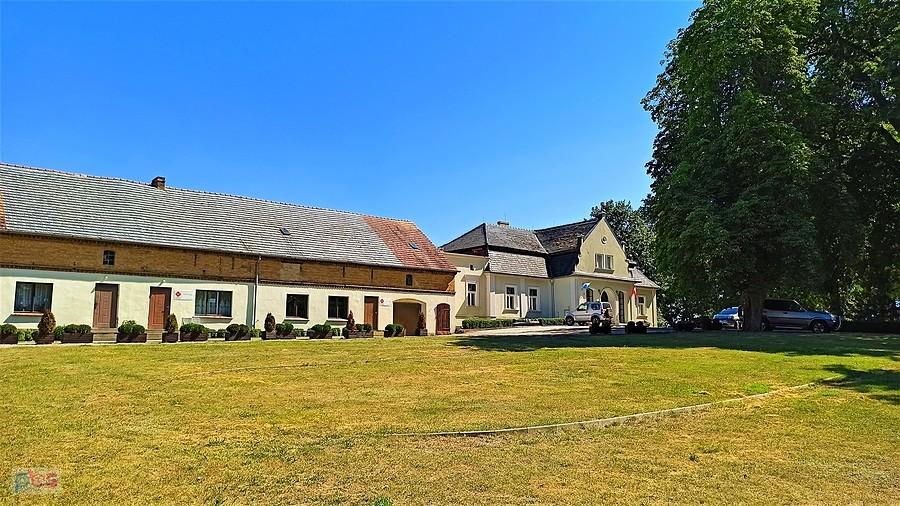 Późnorenesansowy dworek-plebania w Pszczewie