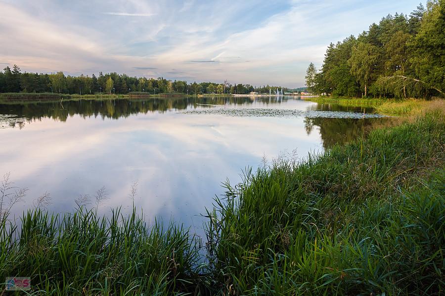 Widok z południowo-zachodniej strony zbiornika