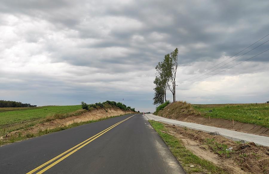 Masakrowanie krajobrazu pod śmieszkę