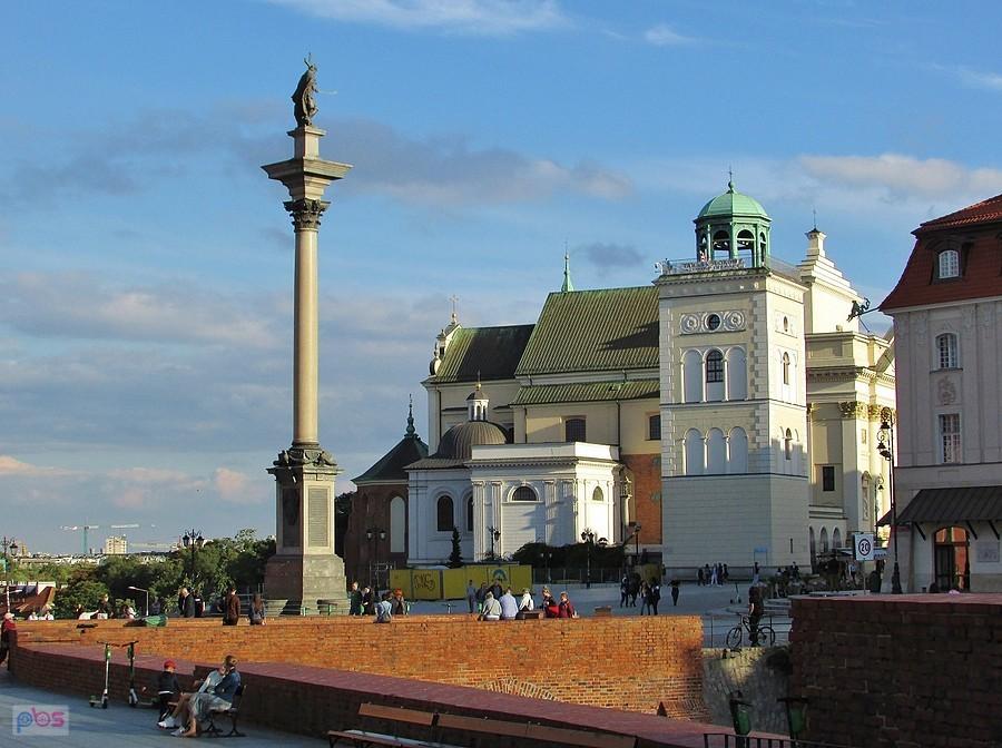 Kolumna i kościół św. Anny