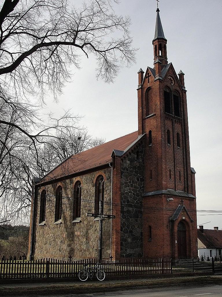 kościół ewangelicki, obecnie rzymskokatolicki filialny pod wezwaniem św. Stanisława Biskupa, z 1840 r. w Tursku