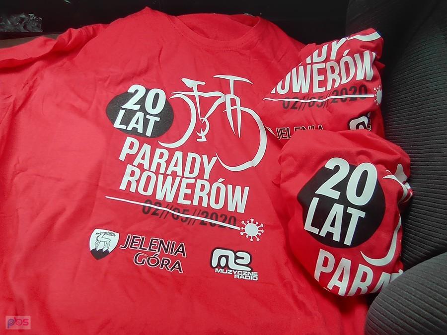 Odebrane koszulki na 20-stą paradę rowerów w Jeleniej Górze