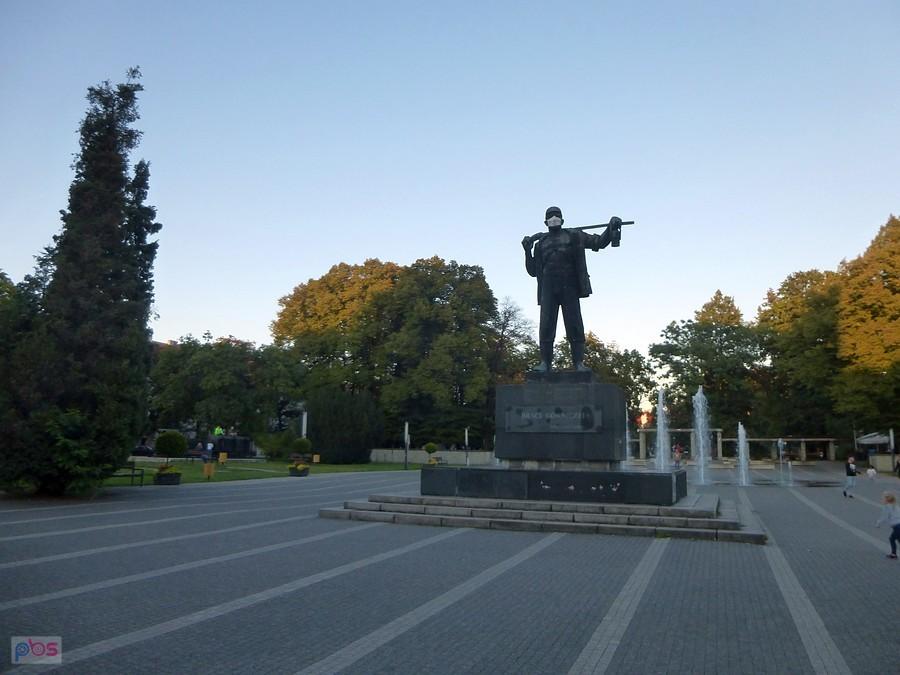 Pstrowski czuwa