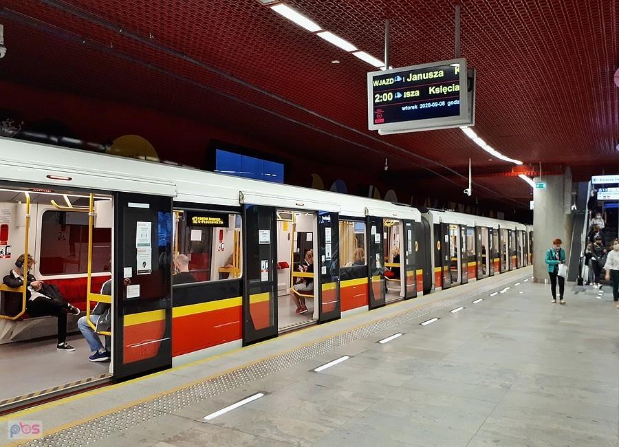 Stacja metra Rondo Daszyńskiego