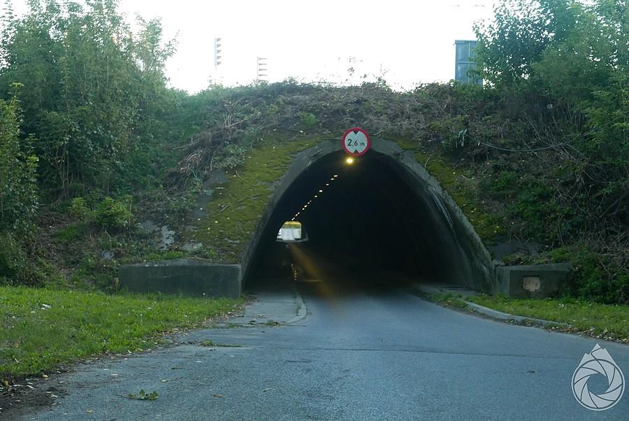 taaaaaki tunel hutański pod koleją