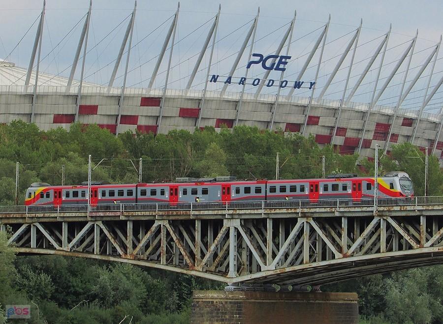 Pociąg Łódzkiej Kolei Aglomeracyjnej