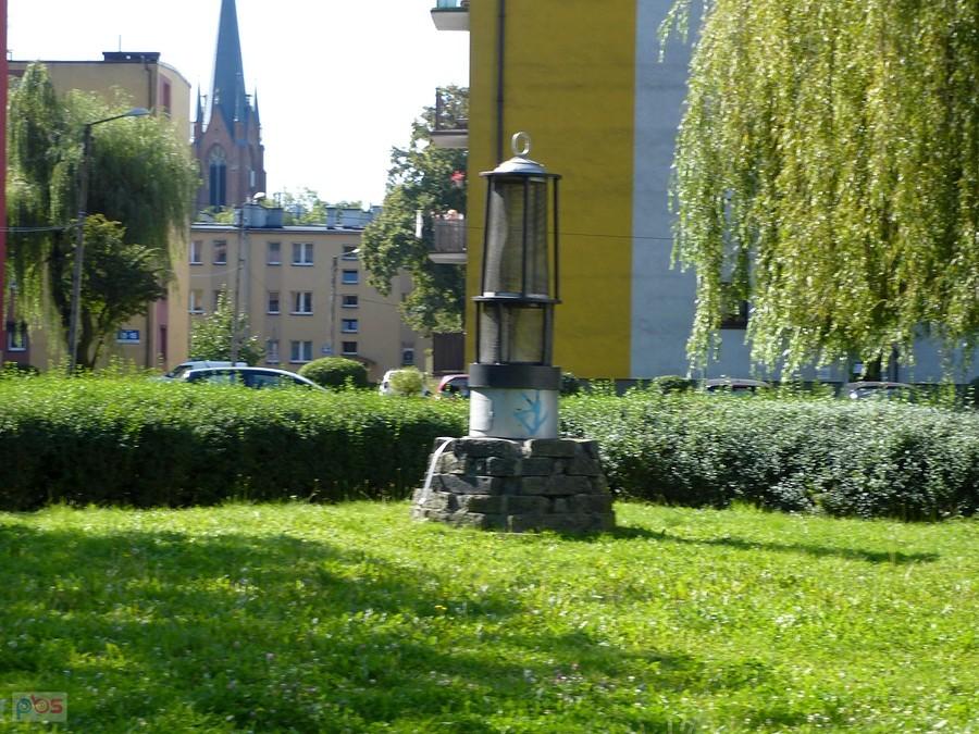 Ciemno komuś?
