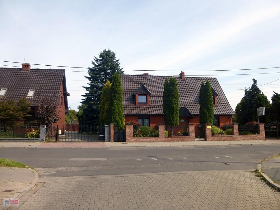Domy jednorodzinne przy ulicy