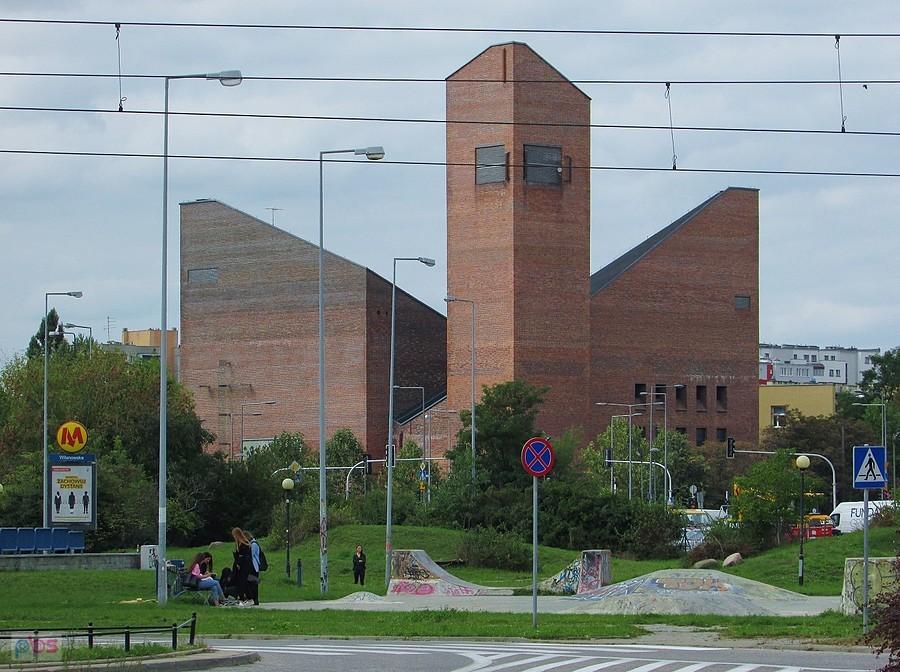 Kościół pw. NMP Matki Kościoła na Domaniewskiej