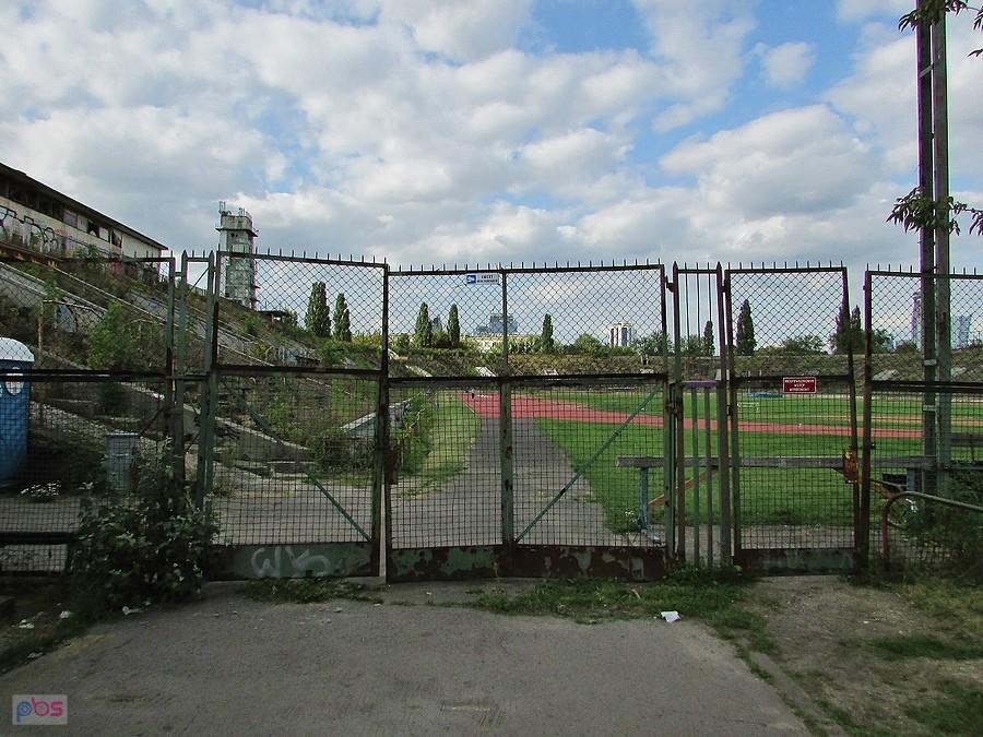 Stadion Skry - czasami ktoś się pojawia, żeby potrenować