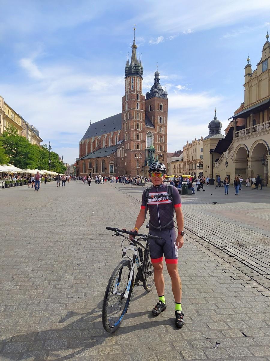 Cel - Rynek w Krakowie.