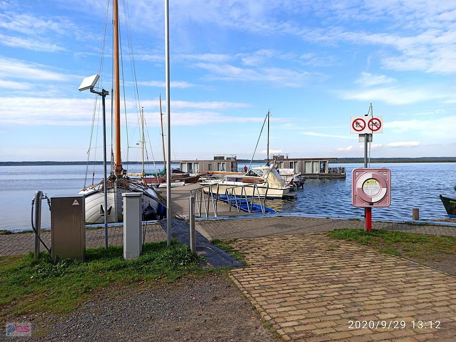 Port jachtowy w Rieth.