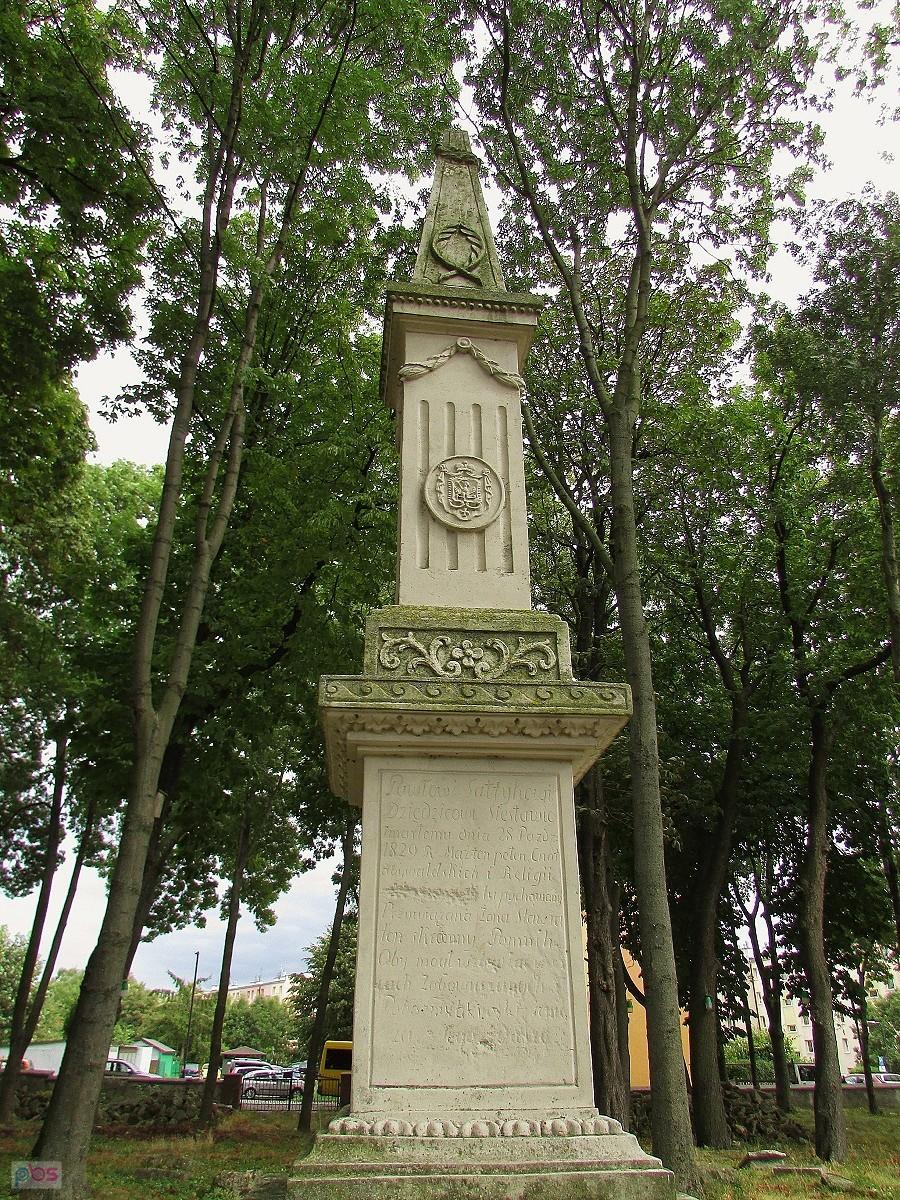 Pomnik nagrobny dziedzica Siesławic - Pawła Sołtyka † 1829