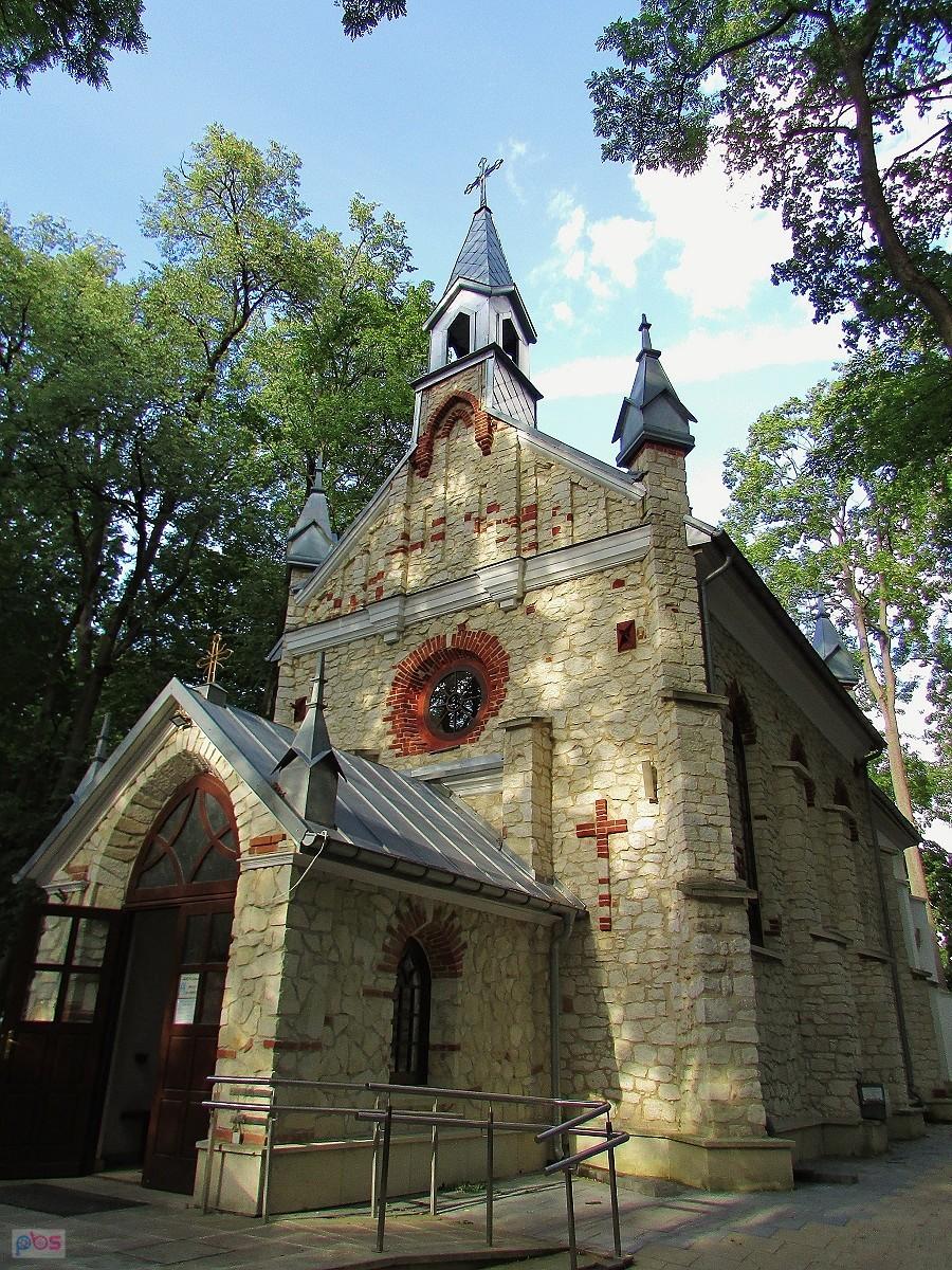 Busko-Zdrój - kościółek zdrojowy św. Anny