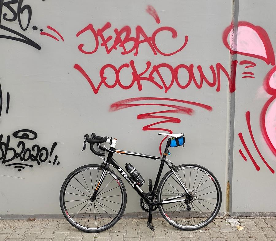 Jakie czasy, takie graffiti :)