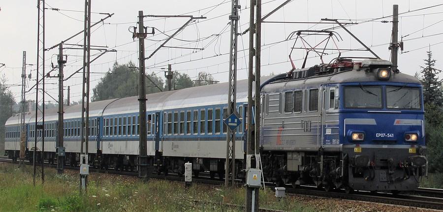 České dráhy pędzą przez Gądki