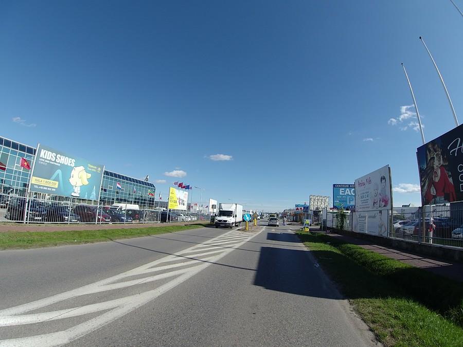 Chińskie centrum w Wólce Kosowskiej
