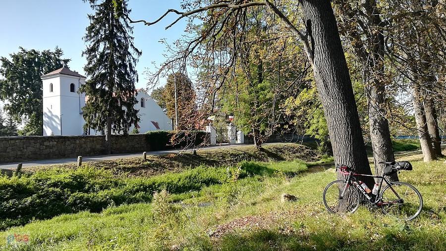 Nad Nysą Szaloną w Dzierzkowie